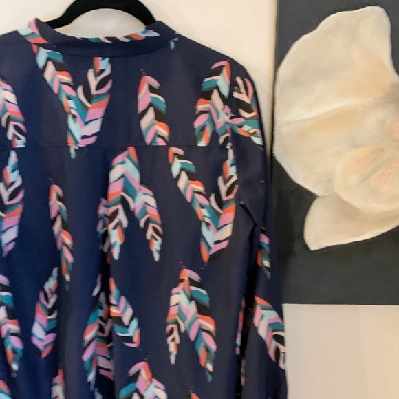 Avery Tunic, Custom Feather Print - Picture 4 of 7